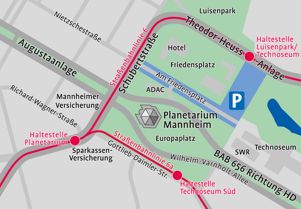 Das Bild zeigt einen gezeichneten Stadtplan der nahen Umgebung des Planetariums. Hervorgehoben sind der Verlauf der Straßenbahnlinien 6 und 6a sowie deren Haltestellen in der Nähe des Planetariums und Parkmöglichkeiten für PKW am Friedensplatz.